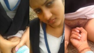Video Gadis Kampus Panas Digelitik Di Luar Ruangan