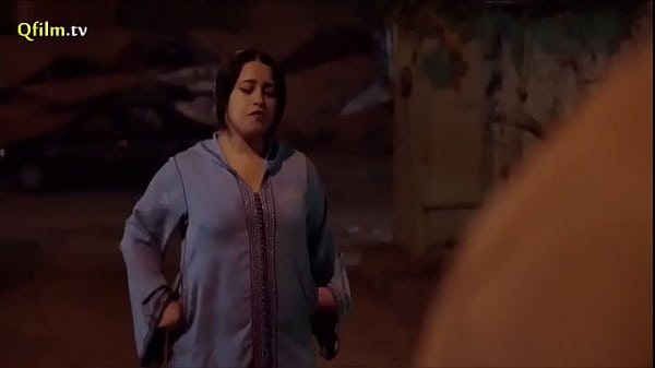 Ibu Arab Bertubuh Montok Dengan Pantat Besar Dan Hijab Dihamili