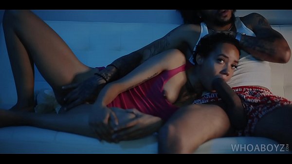 Putri Tiri Dipaksa Melayani Ayah Tirinya Dengan Mulut Yang Menggoda