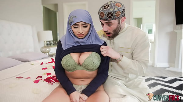 Violet Myers Dan Pacarnya Bikin Ranjang Bergetar Dengan Aksi Panas