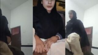 Bapak Tiri Muslim Ngentot Anak Tirinya Dalam Video Porno Mms