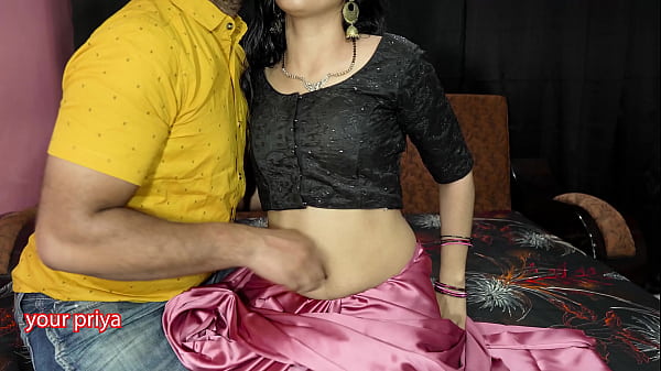 माँ ने अपने जवान बेटे की लंड से अपनी गीली चूत की प्यास बुझाई, जोरदार हिंदी आवाज़ में