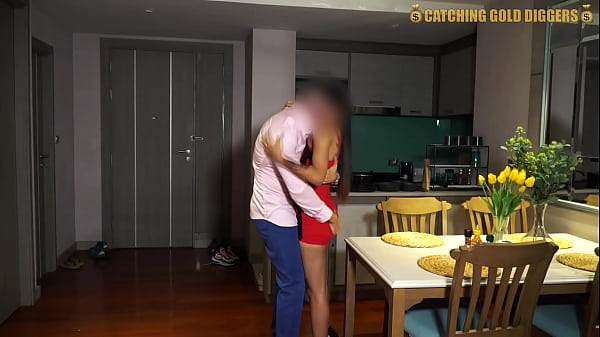 Malam Panas Hollywood Bersama Gadis Thailand Yang Menggairahkan