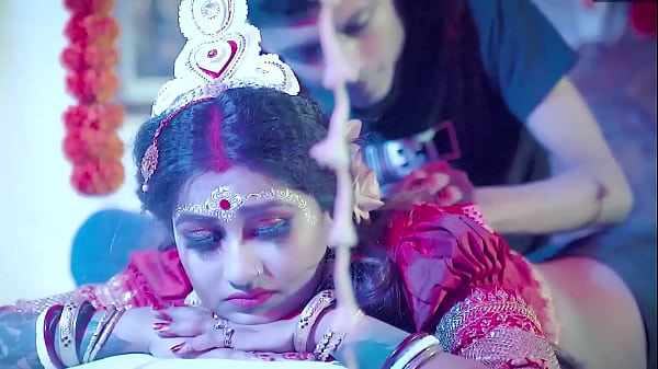 Malam Pertama Pengantin India, Suara Mesra Menggoda Di Ranjang