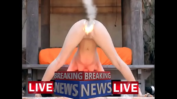 Tetangga Seksi Melengkungkan Tubuhnya
