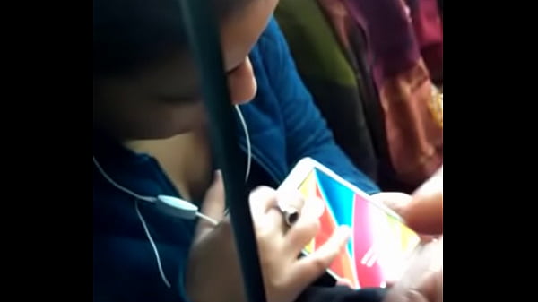 Desi Bhabhi Yang Menggoda Dan Penuh Nafsu