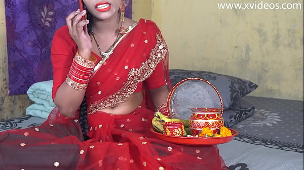 Gairah Malam Karwa Chauth: Rayuan Panas Pasangan Desi