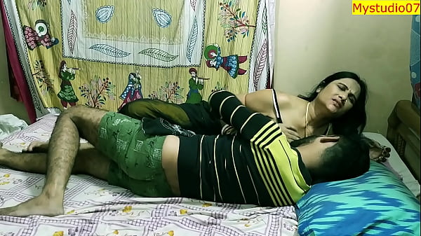 Desi Bhabhi Rand Kesukaan Semua Orang, Panas Dan Liar Bercinta Dengan Pemuda Penganggur! Adegan Seks Asli Dengan Suara Hindi Yang Jelas Dan Menggoda.