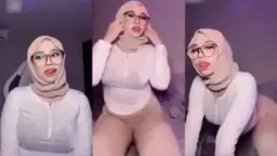 Goyang Ganas Berjilbab Edisi Panas