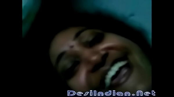 Desi Aunty Telugu Yang Menggoda Dan Menggiurkan