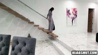 Bercinta Dengan Adik Tiri Muslimku