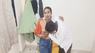 Bhabhi Ngerekam Video Mesum Ala India Sama Devar Yang Lagi Horny Banget