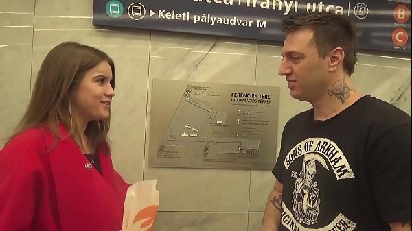 Cewek Rusia Abg Dapat Cum Di Pussy Suburnya Dari Orang Asing Amerika!