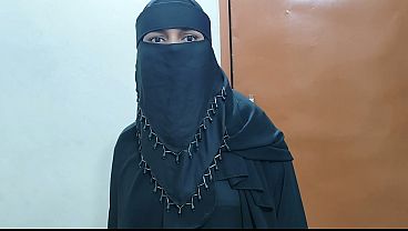 Video Rumah Suami Istri Cantik Berhijab Lagi Ngentot Brutal, Kontol Gede Masukin Memek.