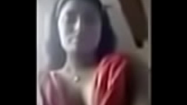 Tontonan Payudara Perempuan India Yang Bikin Ngiler