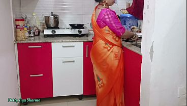 Bokep India Bhabhi Mesum Di Dapur, Dientot Ganas Kontol Gede