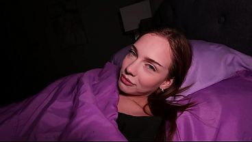 Tidur Seranjang Bareng Adik Tiri Mungilku – Venus Vixen, Mulus Dan Menggoda