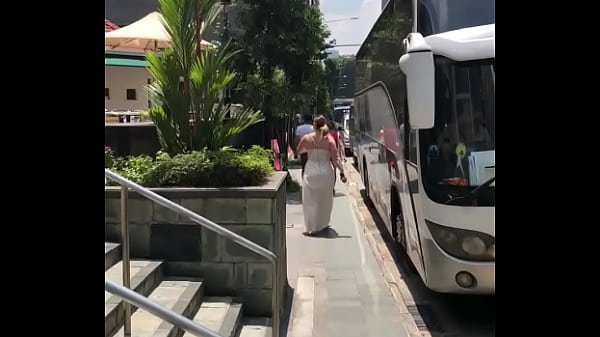 Cewek China Montok, Pantat Gede Bikin Ngiler