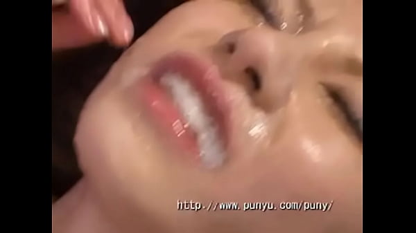 Tampilin Muka Penuh Air Mani, Sialan!!