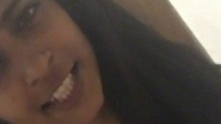 Cewek Desi Gila Bikin Video Telanjang Sambil Duduk Di Atas Pacar, Bikin Makin Greget.