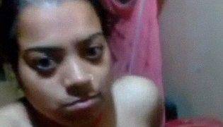 Telanjang Bulat Sendirian, Gaya India Ala Ravindr Prasad Yang Bikin Napsu Naik