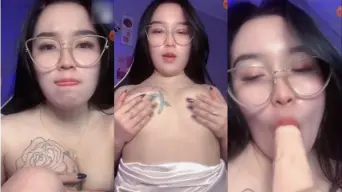 Tuan Rumah Berkacamata Mesum, Ngiler Pengen Nyedot Kontolmu Sampai Habis