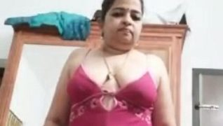 Vishu Kani Panas Dari Kerala, Bikin Ngiler Lihat Tubuhnya