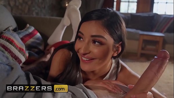 Remaja Ngeces Lihat Kontol Gede – Emily Willis, Danny D – Latihan Bikin Pelacur Sempurna – Brazzers