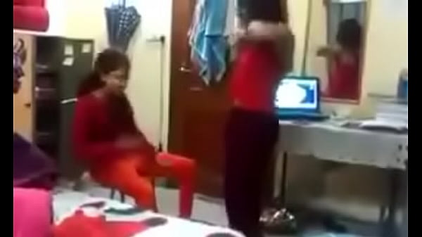Lucah Abis Cerita Lucu Di Hostel Pake Bahasa Hindi, Bikin Makin Greget.