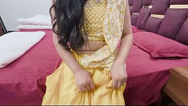Bhabhi Bas Gussa Dekh Ke Apni Gili Chut Se Bhai Ko Manaya, Garam Talab Mein Bhigoya.