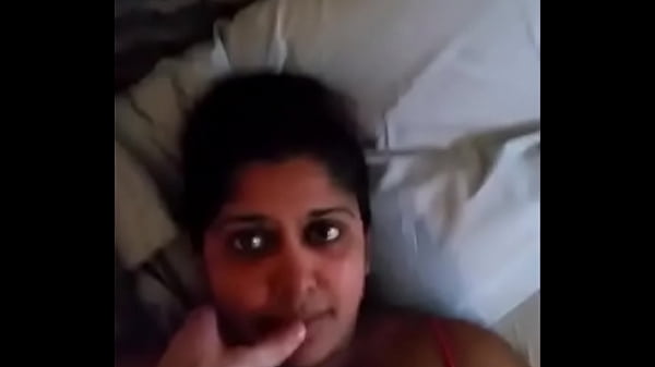 Cantik India Bikin Ngilu, Goyangannya Bikin Mabok Kepayang.