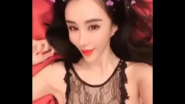 孟晓艺自己玩自己，骚到没边儿
