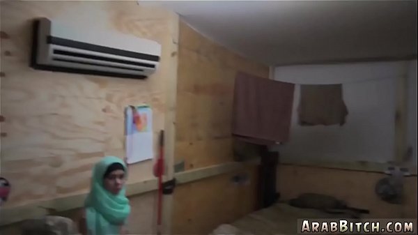 Arab Anal Pertama Kali, Misi Tempur Memek Lari!