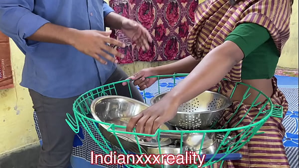 Ngentot Keluarga Tiri Desi India Paling Hot, Suara Hindi Jelas Bikin Makin Bernafsu