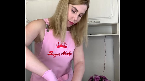 Ngentot Bareng Janda Rusia Seksi Lagi Wax Kontol Bulu Lebat