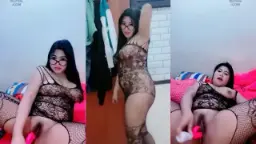 Mbak Montok Pake Lingeri Robek-robek Sambil Colmek