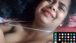 Memek Bau Si Jalang Desi Kelihatan