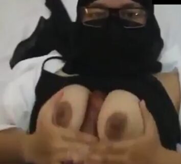Tante Bercadar Ngentot Sampai Erotis Minta Ampun