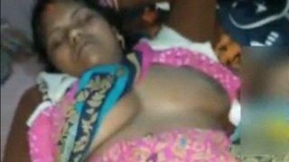 Tonton Video Desi Lokal Pakai Saree Lagi Colmek Sampe Crot