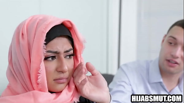 Gadis Muslim Terpaksa Digenjot Bule Amerika Sampai Muncrat.