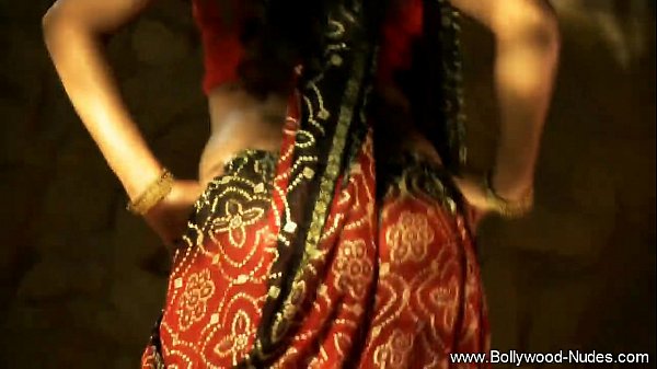 Tarian Si Gadis India, Gerakan Tubuh Menggoda Dan Penuh Gairah
