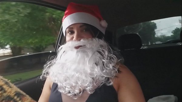 Bianca Mau Ngasih Hadiah Ke Santa, Malah Jatuh Di Kontol Natal.