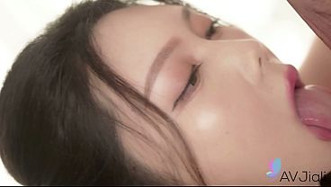 Cewek China Seksi Ban Ban Digenjot Keras Banget Sampe Merem Melek.