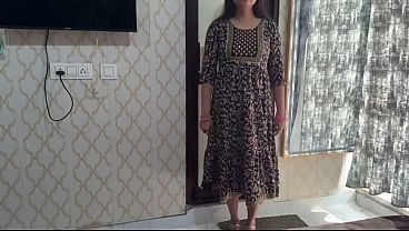 Desi Bhabhi Digauli Kutiya Ki Tarah Zor Zor Se Chod Diya