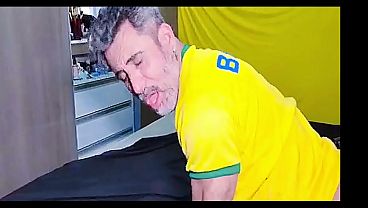 Orang Arab Datang Ke Brasil Dan Ngebocorin Lubang Muka Belakang Si Papa Brasil (cuplikan Panas)
