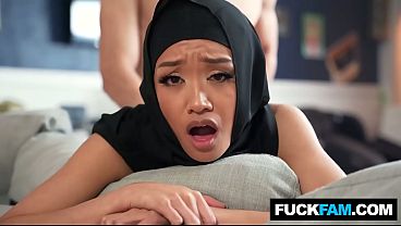 Hijabi Diajakin Ke Budaya Amerika, Jade Kimiko Dan Parker Ambrose Makin Panas