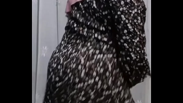 Bu Guru Hijab Lagi Viral Goyang Tanpa Kain.