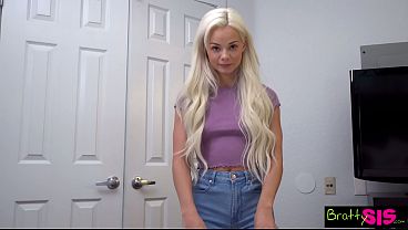 Blonde Sialan Elsa Jean: “serahin Duit Lo, Gue Hisap Kontol Lo Sampe Kering!”