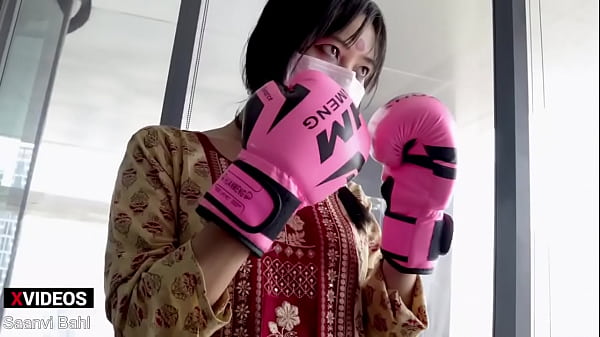 Gadis Petarung Ufc Desi, Pukulannya Bikin Mampus, Gaya Bikin Ngilu