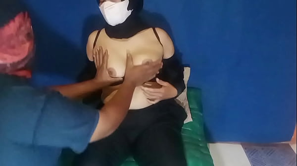 Ngentot Pussy Cewek Satpam Sange Pake Mainan Seks Sampe Muncrat Jago Jilmek